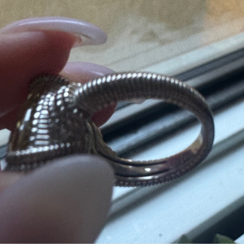 Judith Ripka cocktail ring - Picture 6 of 9